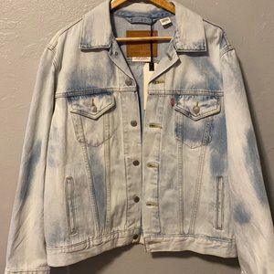 NWT Levi’s Jean Jacket